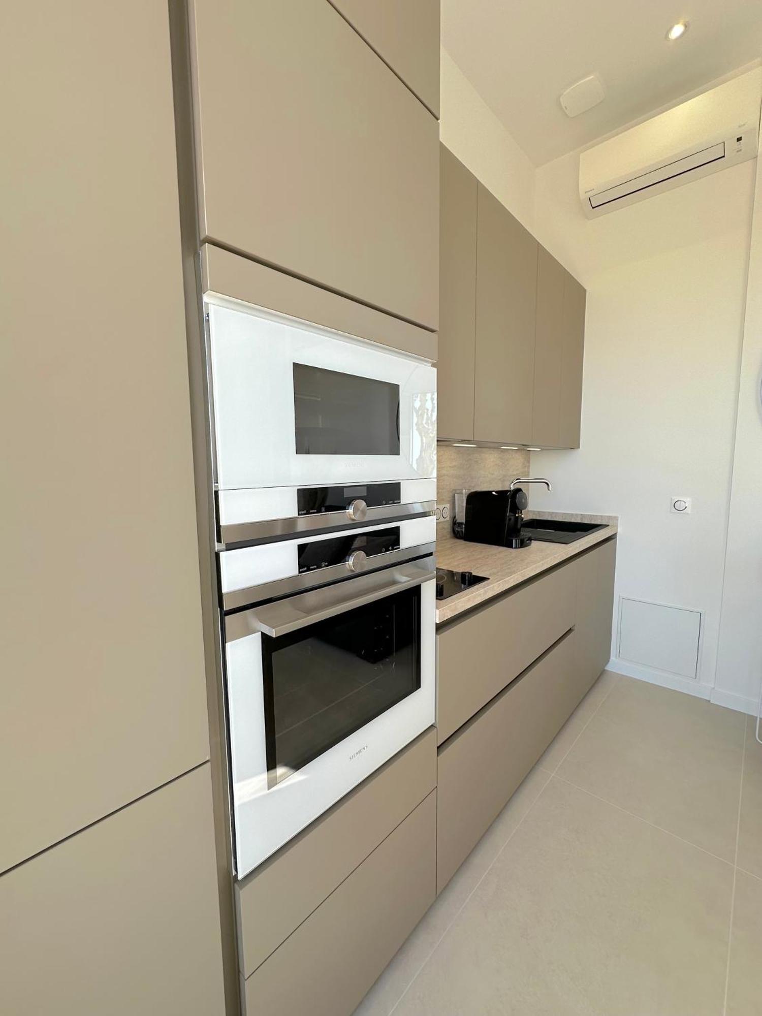 Menton # Monaco - F1 Gp - 4 Persons - Sea View - New - Parking - Clim - Premium - Beach And Sun Exterior photo