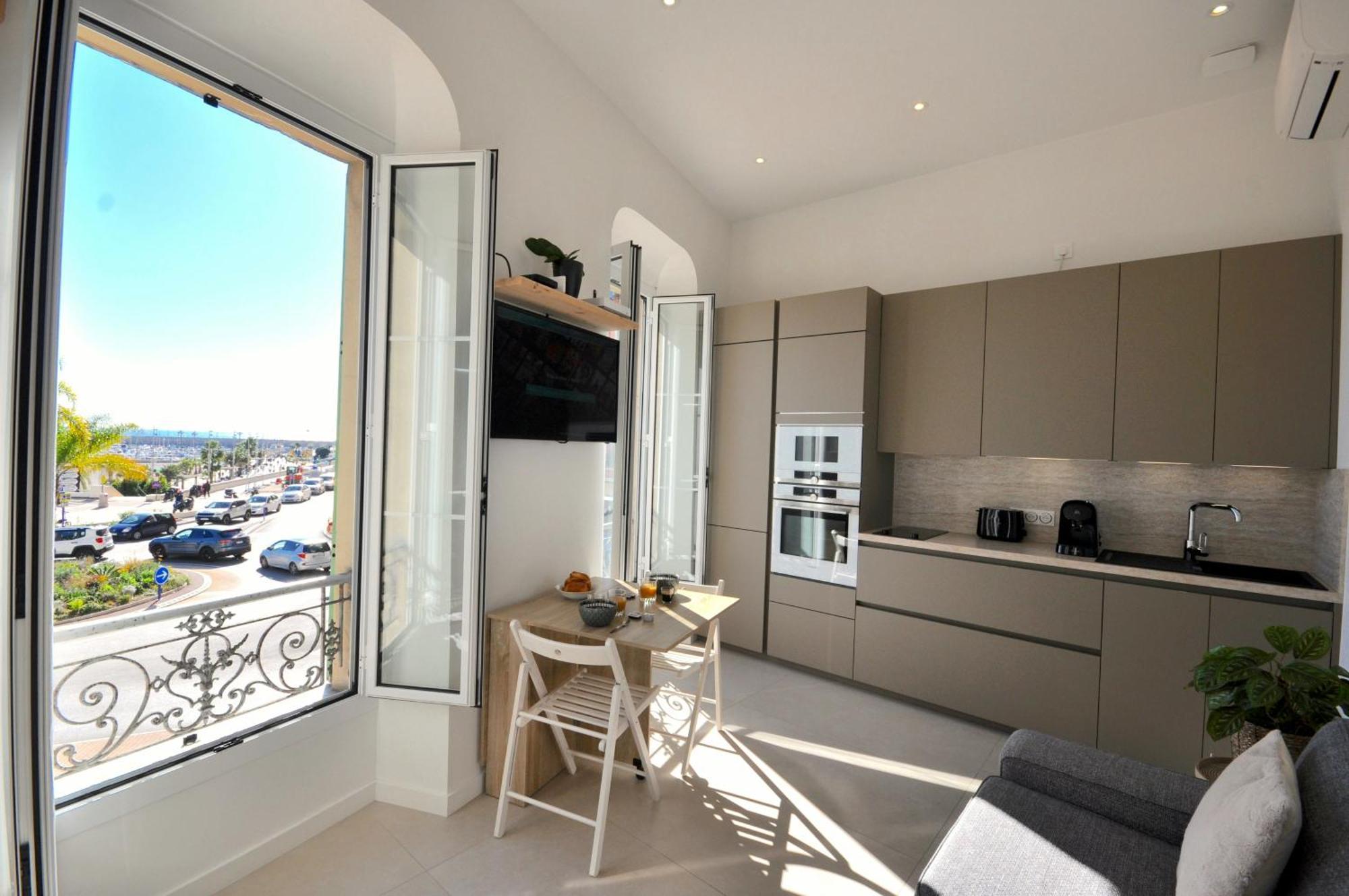 Menton # Monaco - F1 Gp - 4 Persons - Sea View - New - Parking - Clim - Premium - Beach And Sun Exterior photo