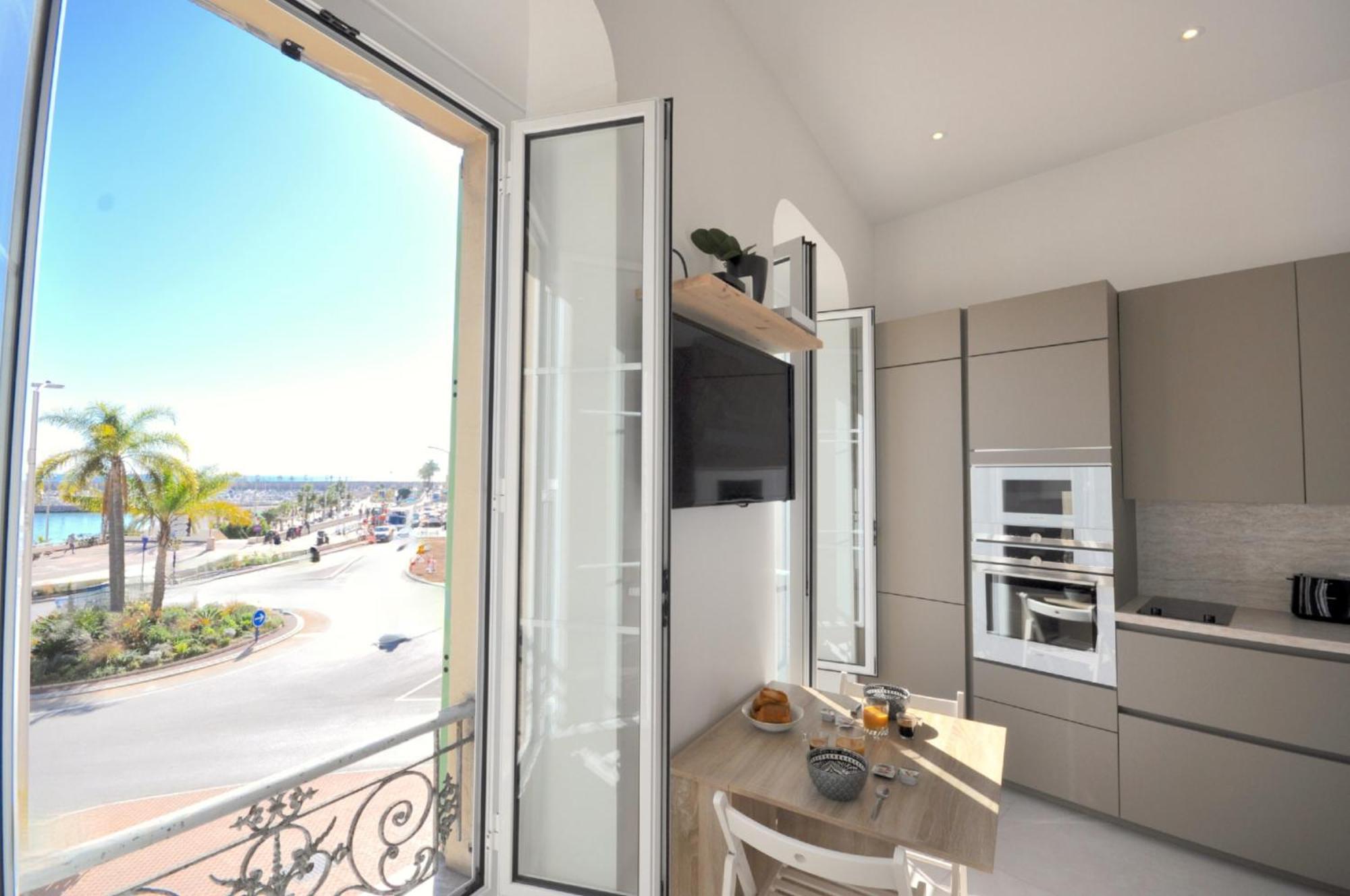 Menton # Monaco - F1 Gp - 4 Persons - Sea View - New - Parking - Clim - Premium - Beach And Sun Exterior photo