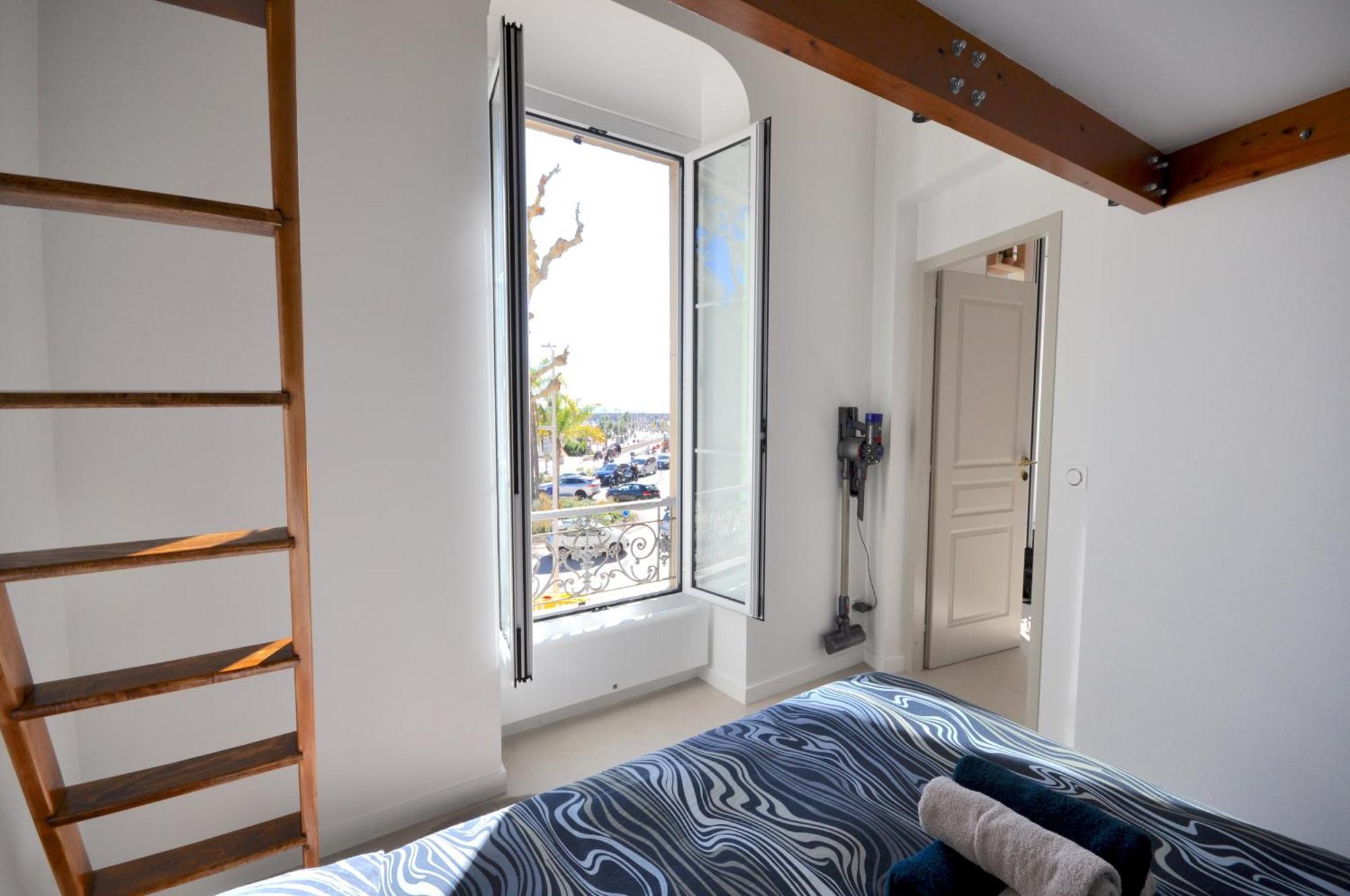 Menton # Monaco - F1 Gp - 4 Persons - Sea View - New - Parking - Clim - Premium - Beach And Sun Exterior photo