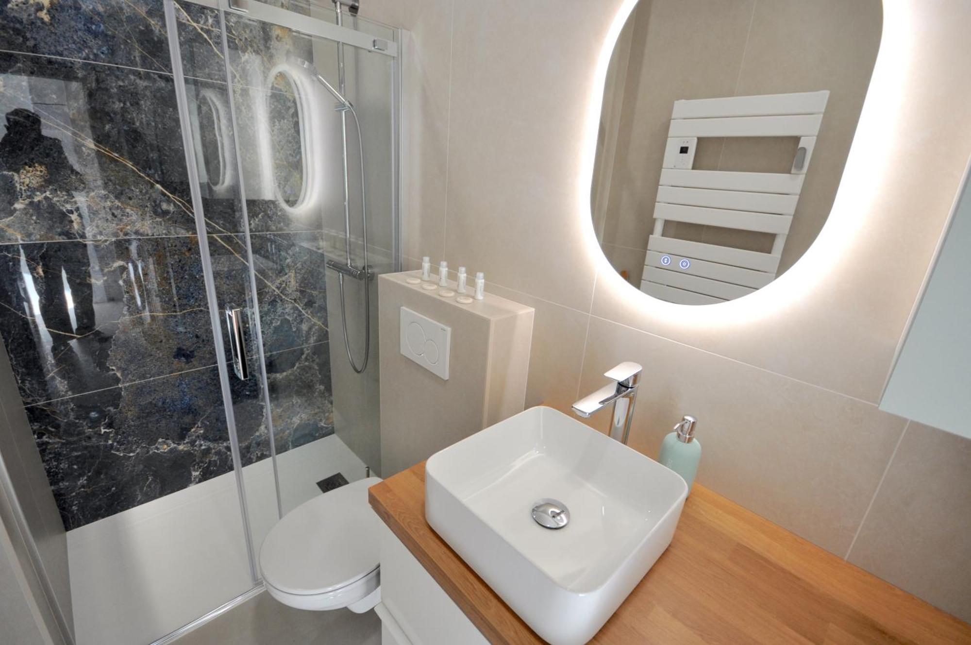 Menton # Monaco - F1 Gp - 4 Persons - Sea View - New - Parking - Clim - Premium - Beach And Sun Exterior photo